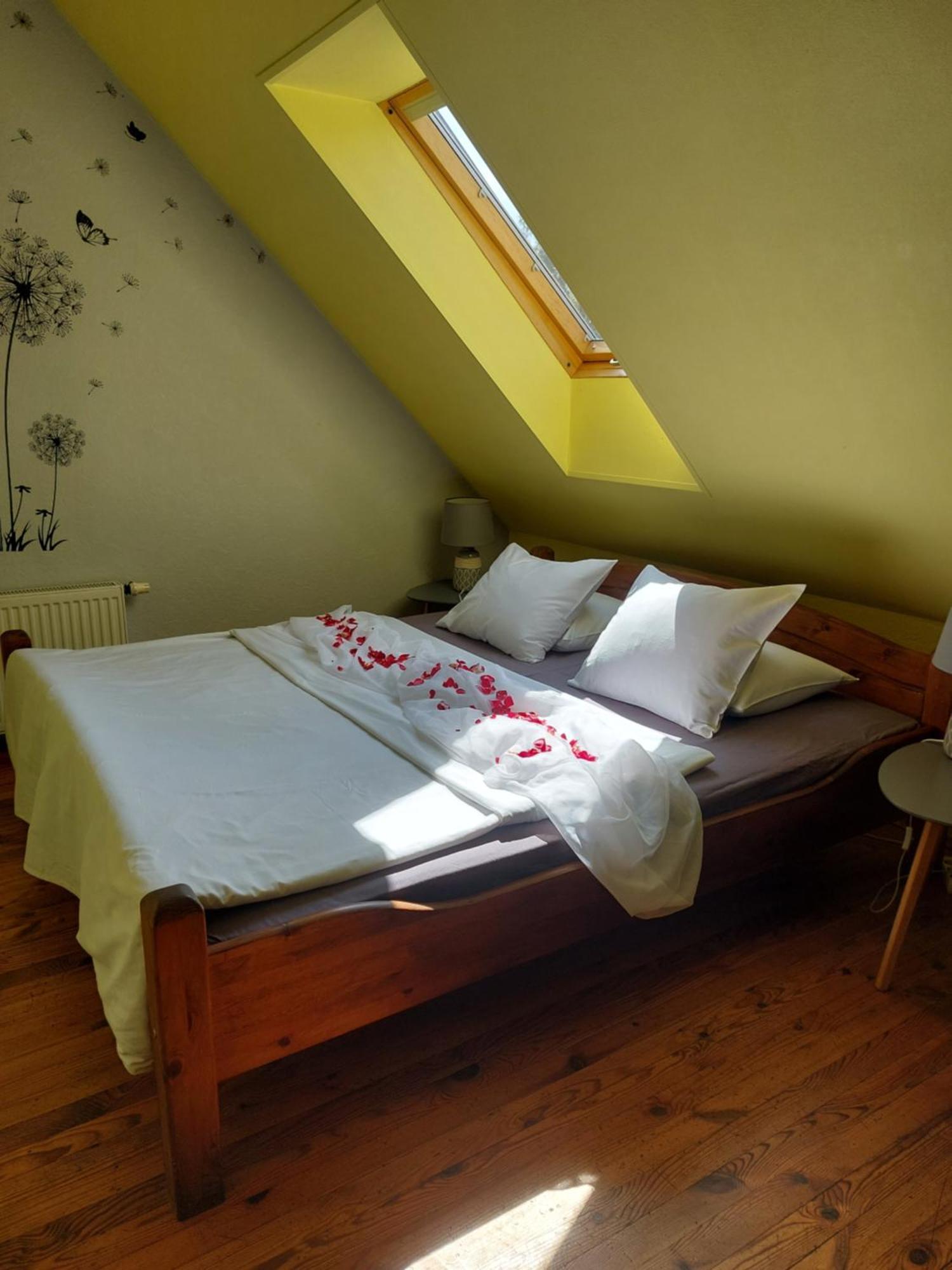 Hotel Jaun-Ievinas Rauna Esterno foto