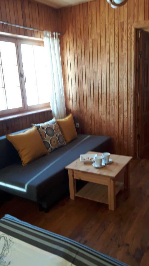 Hotel Jaun-Ievinas Rauna Esterno foto